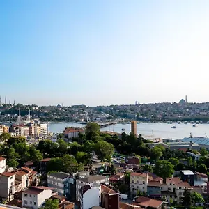 Radisson Blu Pera Стамбул