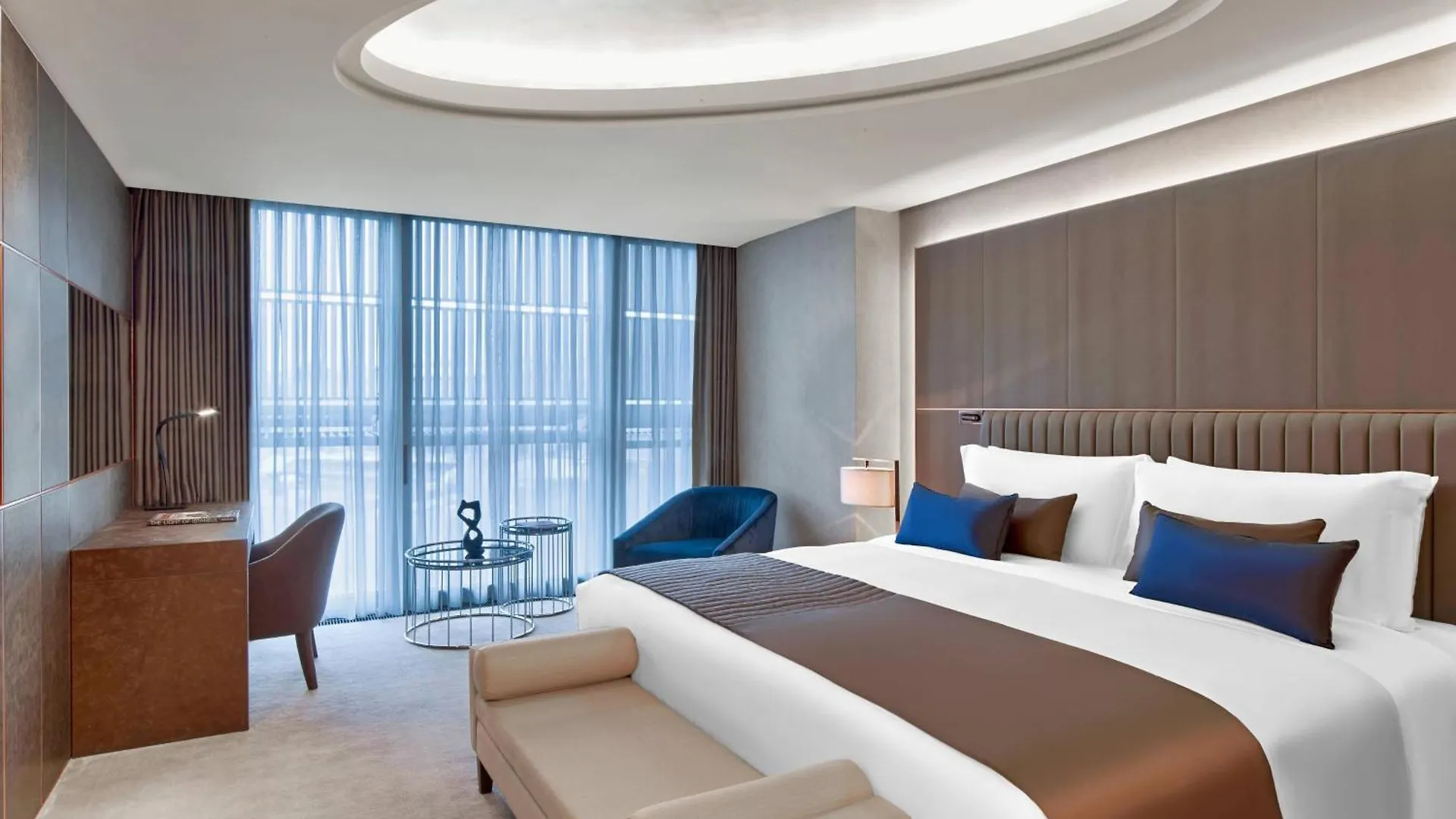 מלון The St. Regis איסטמבול 5*,